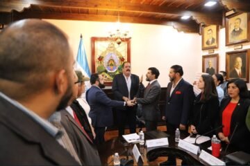 Congreso aprueba juicio político y suspende al Fiscal General Johel Zelaya