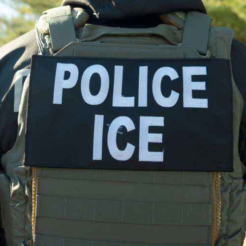 Houston modifica normas de colaboración entre Policía e ICE tras amenazas del gobernador