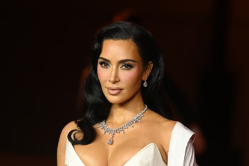 Kim Kardashian pausa su camino para convertirse en abogada y pospone su preparación hasta 2027