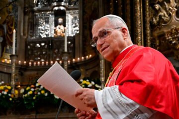 León XIV afirma que la Iglesia no puede permanecer muda ante el drama migratorio