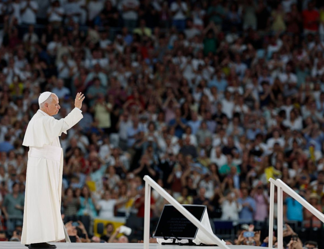 Papa León XIV llama en Madrid a construir fraternidad y afirma que “el amor hace que todos se sientan como en casa”