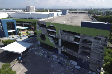 Cerca de 40 fallecidos y 4 millones de niños sin escuela por el sismo de 7,8 en Filipinas