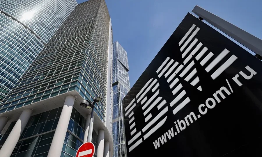 IBM gana 3.381 millones de dólares en el primer semestre, un 4 % más interanual