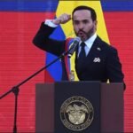 Abelardo de la Espriella asume como presidente de Colombia con su promesa de «mano dura»