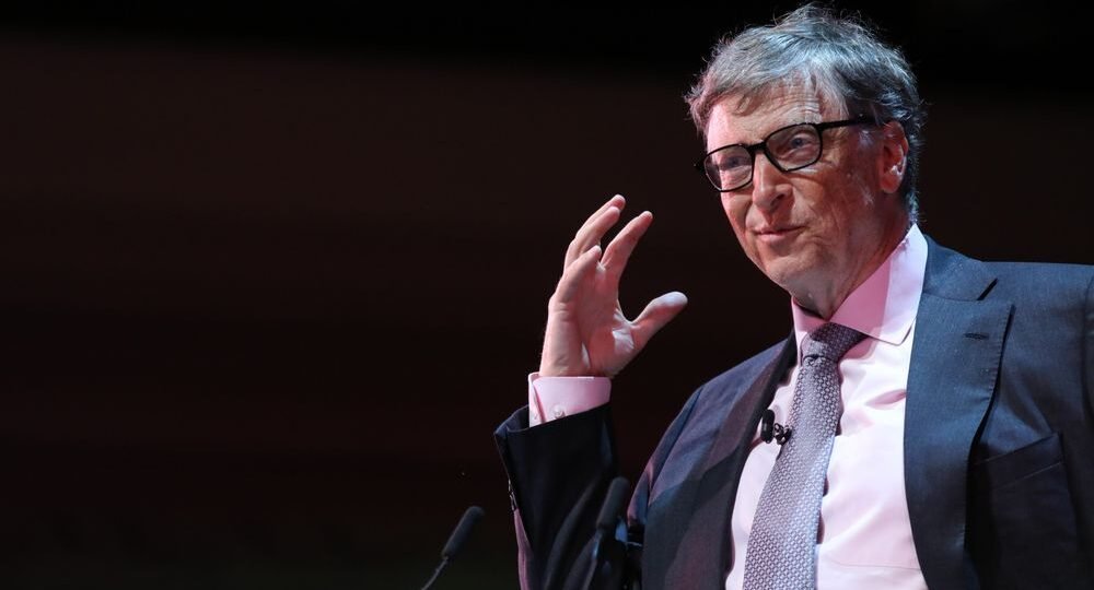 Bill Gates advierte sobre las consecuencias de la IA