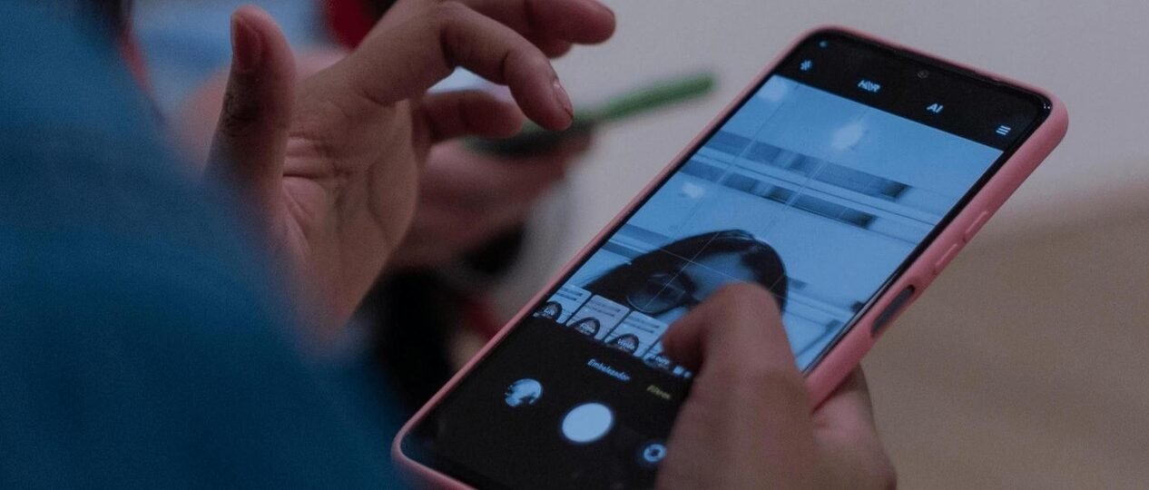 Meta acuerda pagar $18.000 millones y limitar acceso de menores a redes
