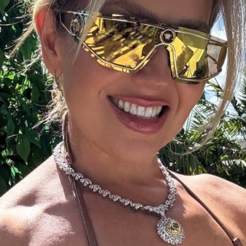 Thalía sorprende con su transformación fitness a pocos días de cumplir 55 años