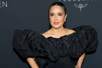 Salma Hayek revela su secreto para mantenerse radiante a los 60